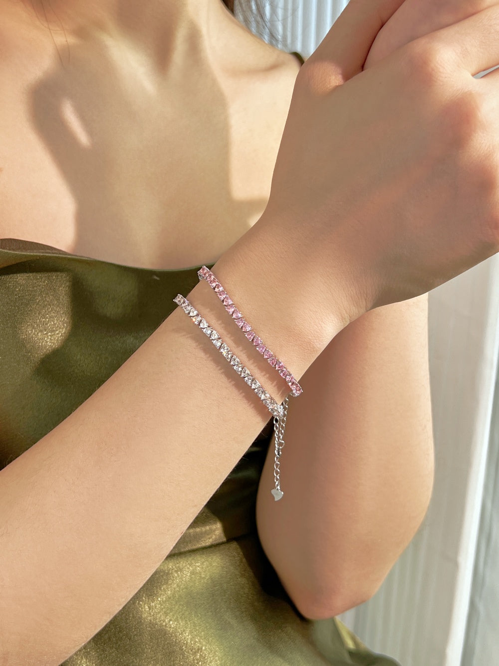 [G106]S925 Lovely Love Cut Cubic Zirconia Bracelet