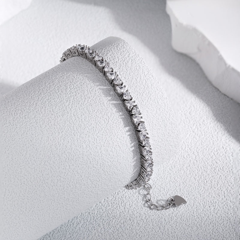 [G106]S925 Lovely Love Cut Cubic Zirconia Bracelet