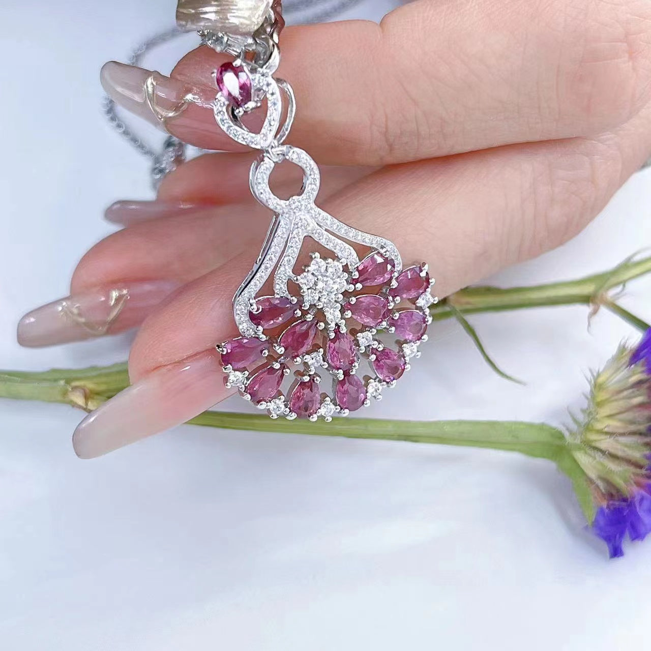 [KESAI]#CB-55 Garnet Pendant(Magnesia-alumina  garnet)pyrope