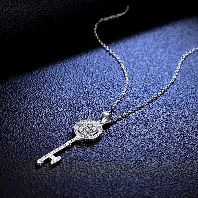 [N04]S925 Sterling Silver Personalized Key Style Moissanite Necklace