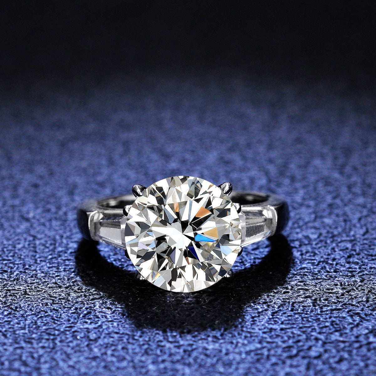 [B054]S925 Sterling Silver Oversized Four Claw Moissanite Ring