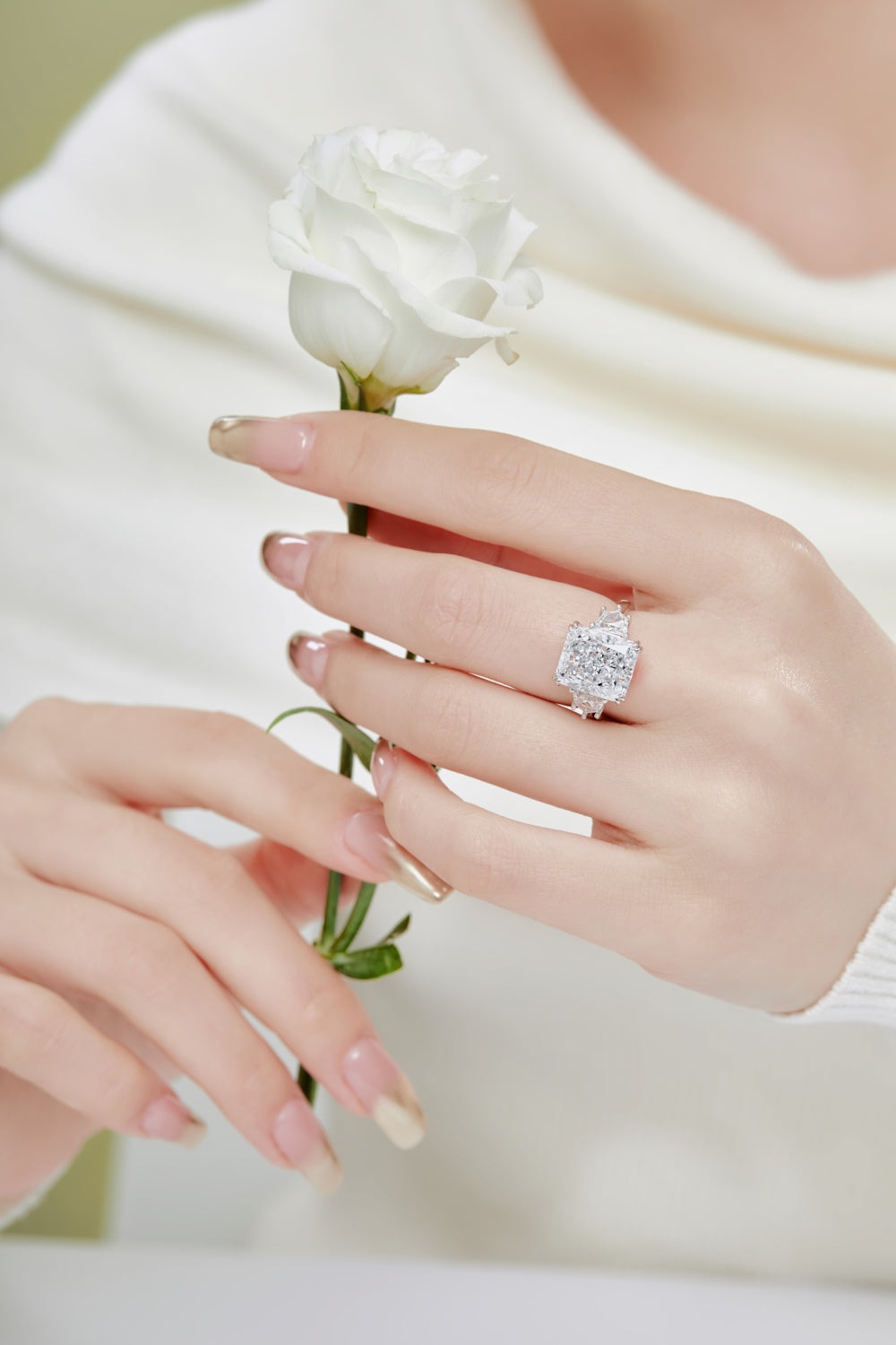 [G16]S925 Sterling Silver 8A High Quality Cubic Zirconia Ring