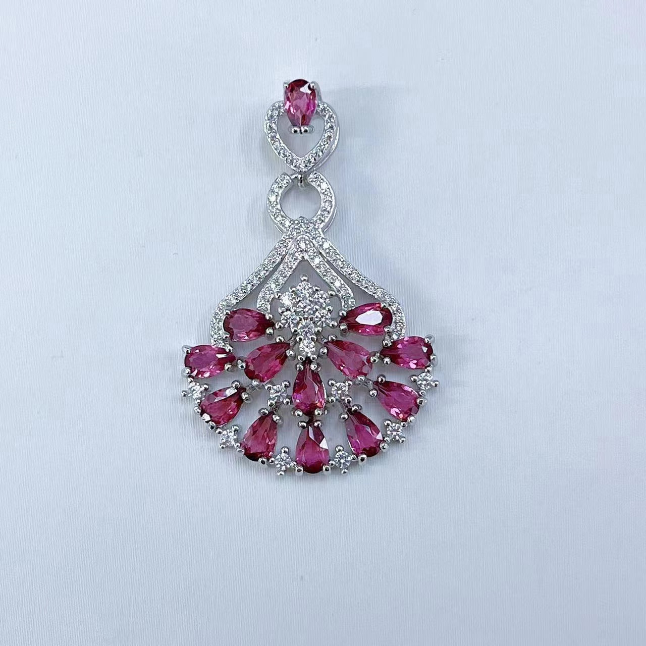 [KESAI]#CB-55 Garnet Pendant(Magnesia-alumina  garnet)pyrope