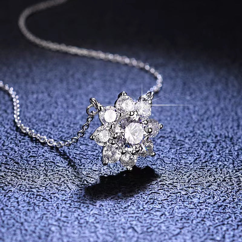 [N03B]S925 Sterling Silver Fashionable Sunflower Moissanite Necklace
