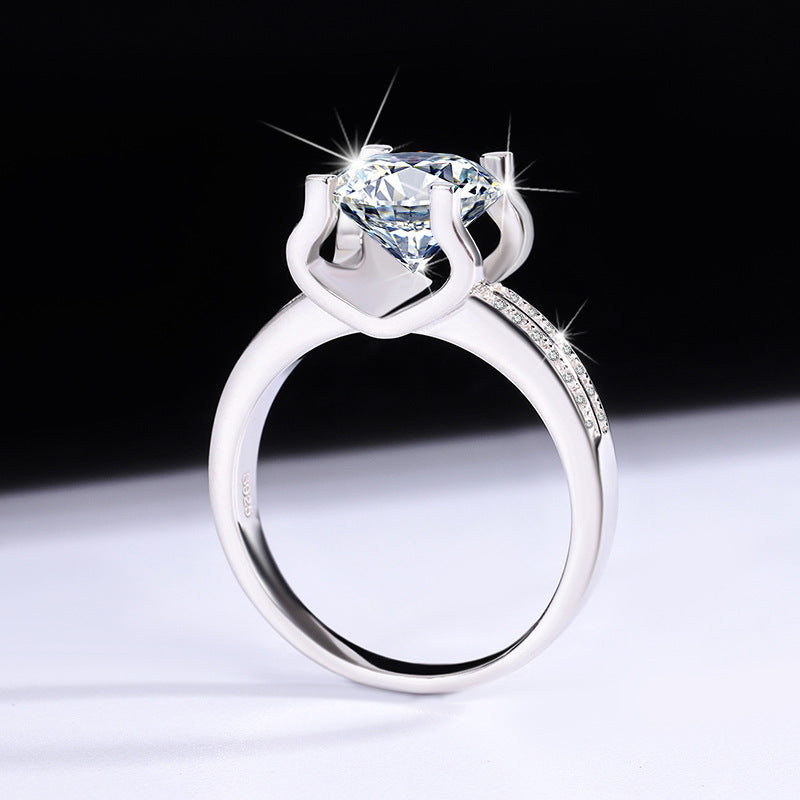 [B033]S925 Sterling Silver Classic Double Row Bullhead Four Claw Set Moissanite Ring