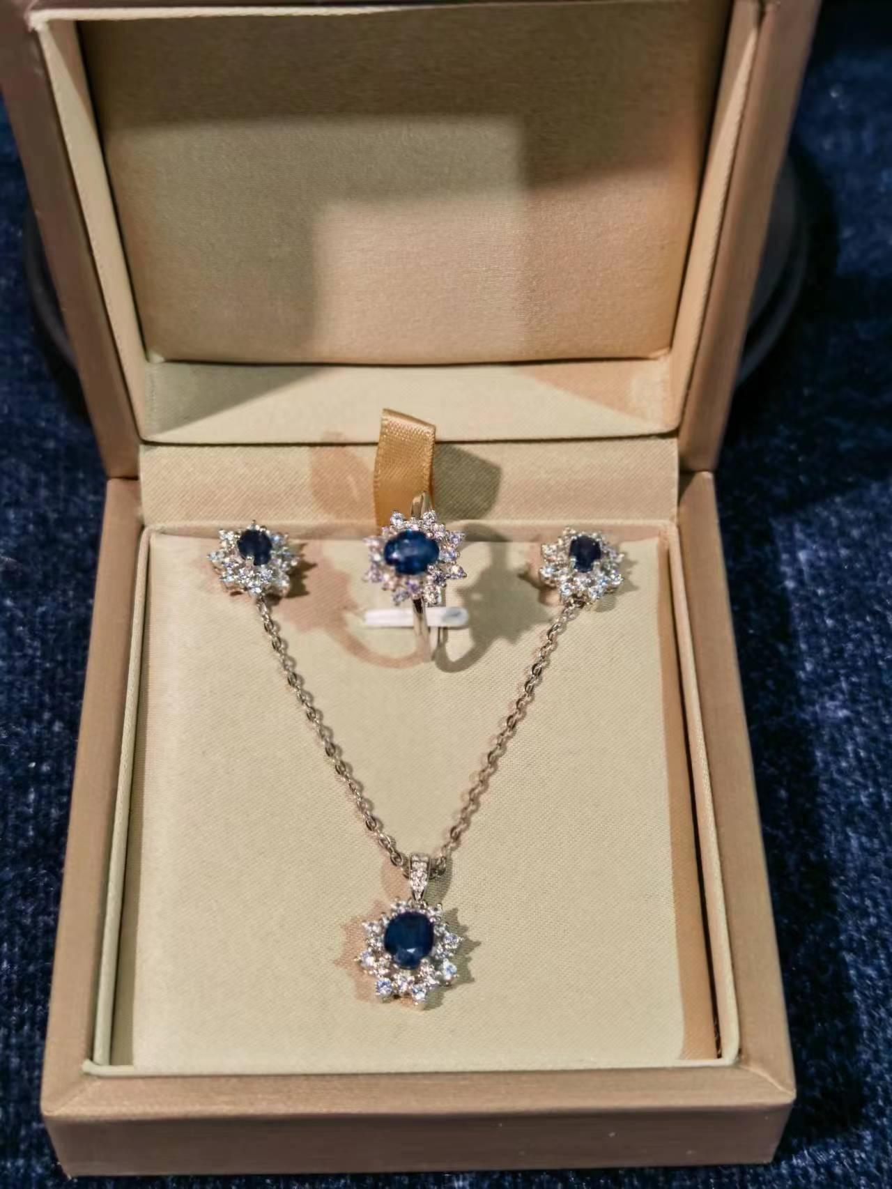 [KESAI]#CB-T01 Prestigious Sapphire Membership Gift Box