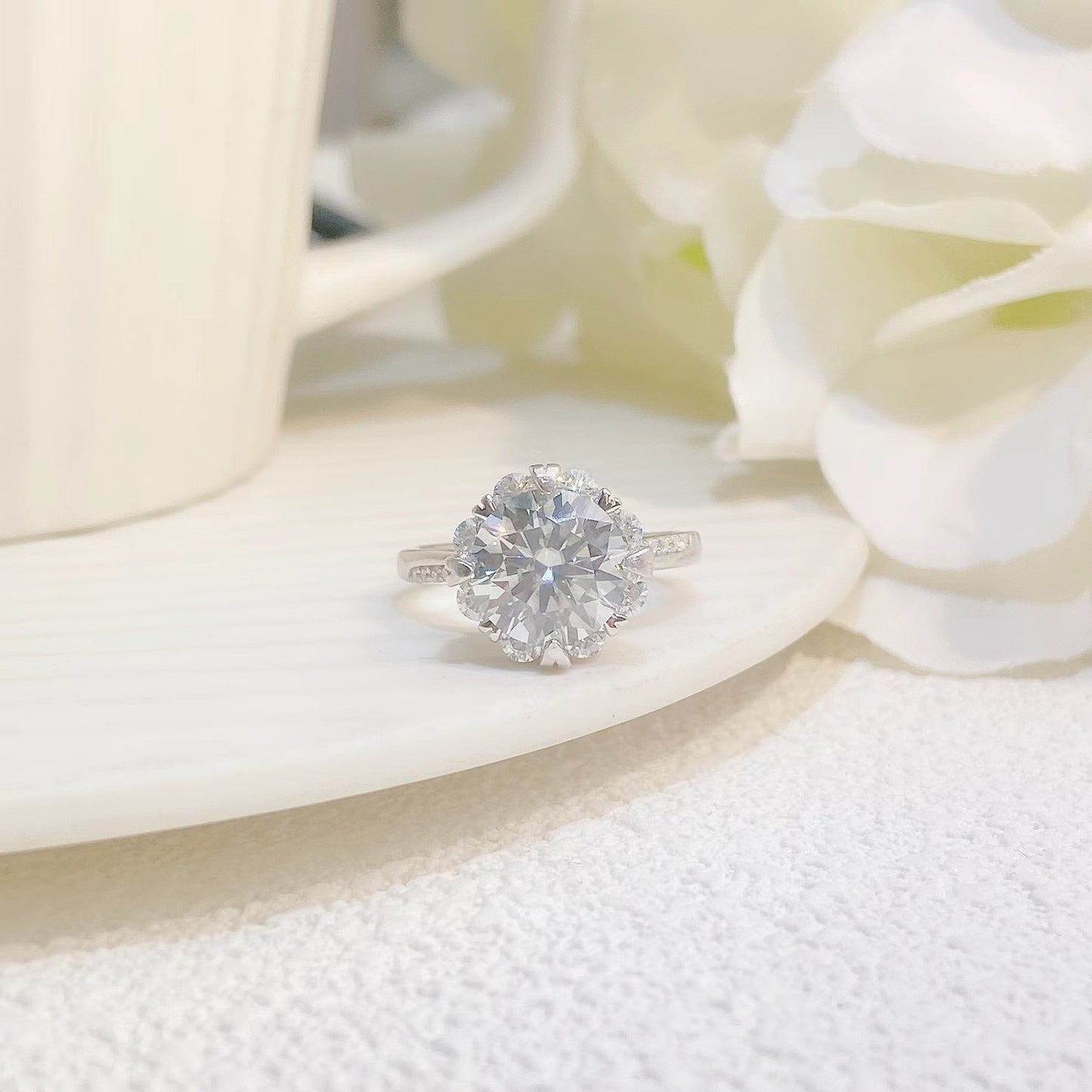 [A06]-Flower buds S925 Sterling Silver  Birthday Daily (Full Moissanite)