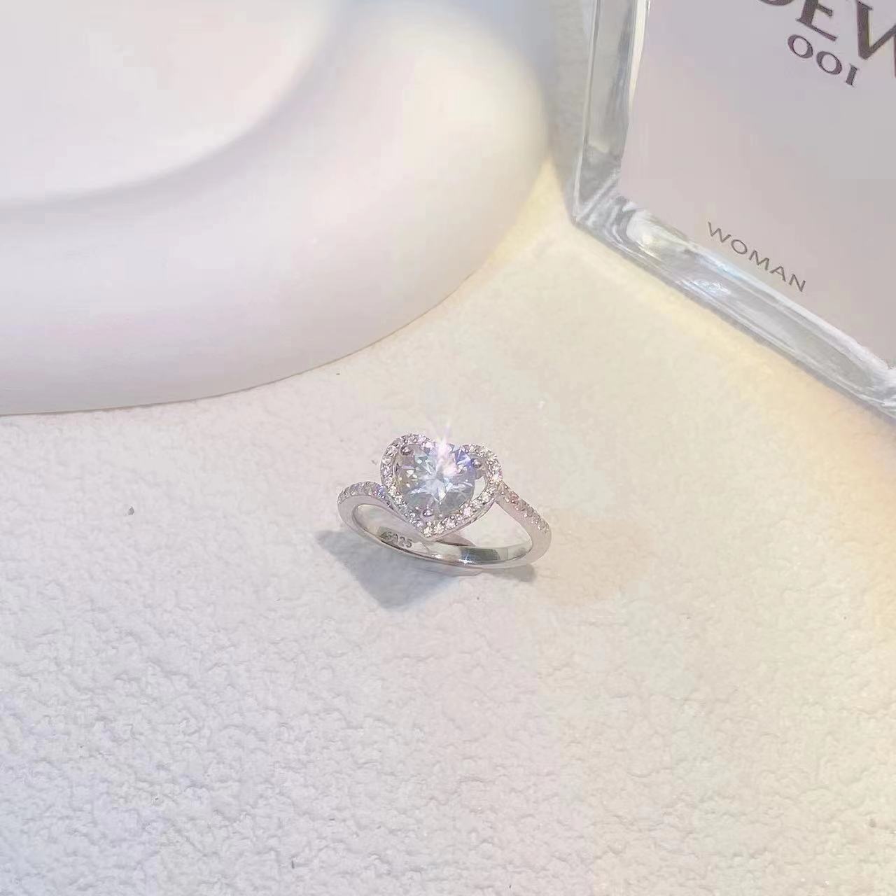 [A11]-Heart to Heart S925 Sterling Silver Ring（Full Moissanite） Engagement